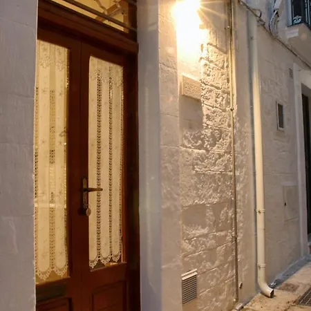 Casetta Nel Centro Storico Di Appartamento Cisternino